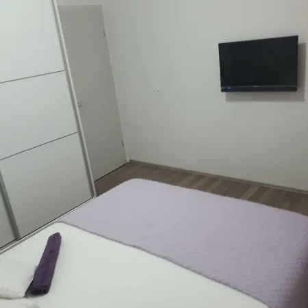 Vedran Apartman *