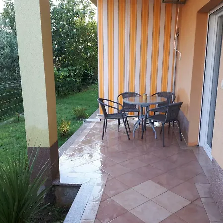 Apartment Vedran